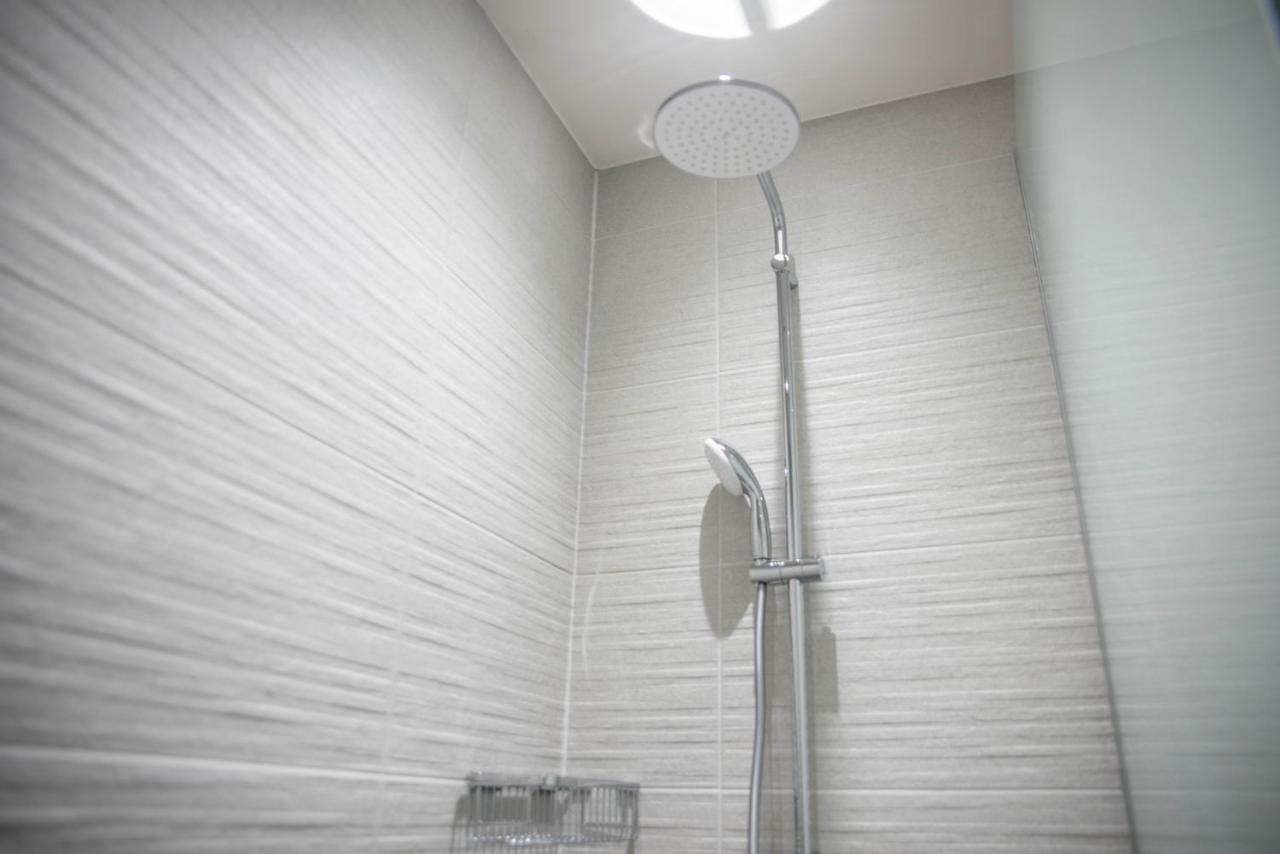 קיסונרגה Lovely One Bedroom Apartment With Nice View מראה חיצוני תמונה