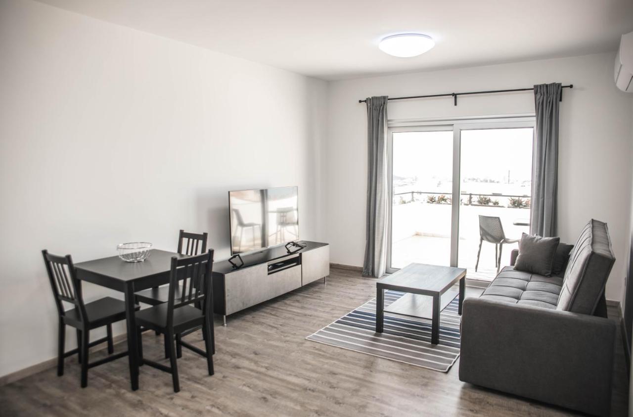 קיסונרגה Lovely One Bedroom Apartment With Nice View מראה חיצוני תמונה